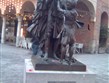 Itálie - Lombardie - Cremona, socha Antonia Stradivariho, velkého rodáka