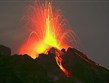 Itálie - Liparské ostrovy - Stromboli, noční erupce