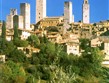 Itálie - Toskánsko - San Gimignano, rodové věže tvoří typickou siluetu města