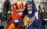 Benátky a okolí - Itálie - Benátky - karneval, rej masek v ulicích