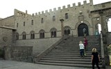 Lazio - Itálie - Viterbo - Palazzo dei Papi, sídlo papeže 1257-81