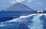 Liparské ostrovy - Itálie - Liparské ostrovy - Stromboli před námi
