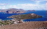 Liparské ostrovy - Itálie - Liparské ostrovy - spojení kamene a moře - to je ostrov Lipari