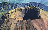 Kampánie - Itálie - Vesuv - vrchol sopečného kráteru